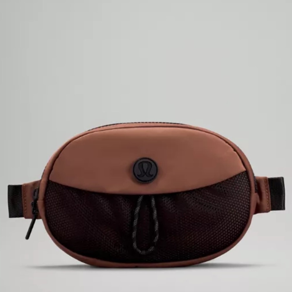 Lululemon Take it On Belt Bag